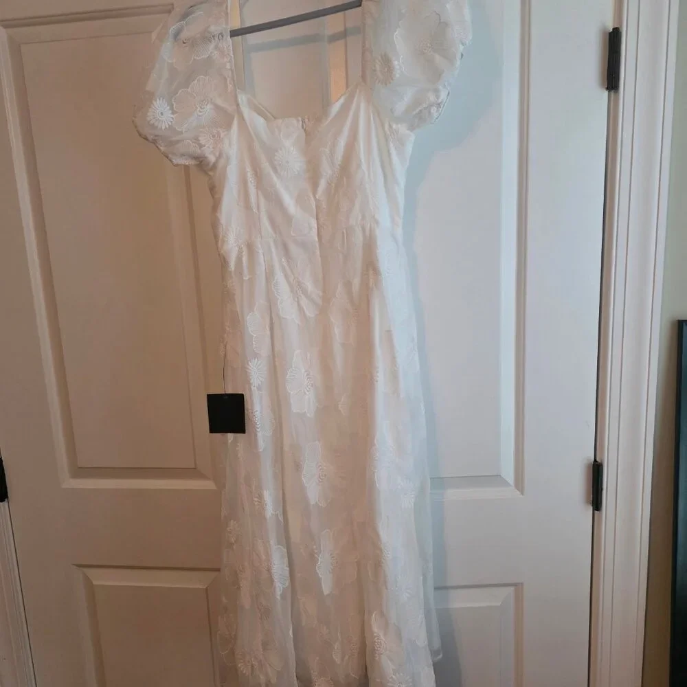 Stunning Sweetest Behavior White Embroidered Puff Sleeve Midi Dress - Picture 3 of 3